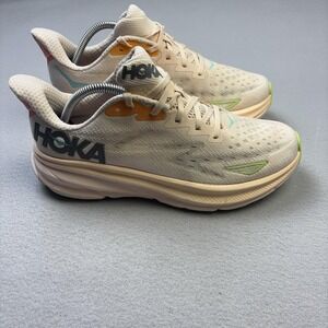 Hoka One One Clifton 9 Shoes Womens Size 10 Beige Running Sneakers 1127896 VLS